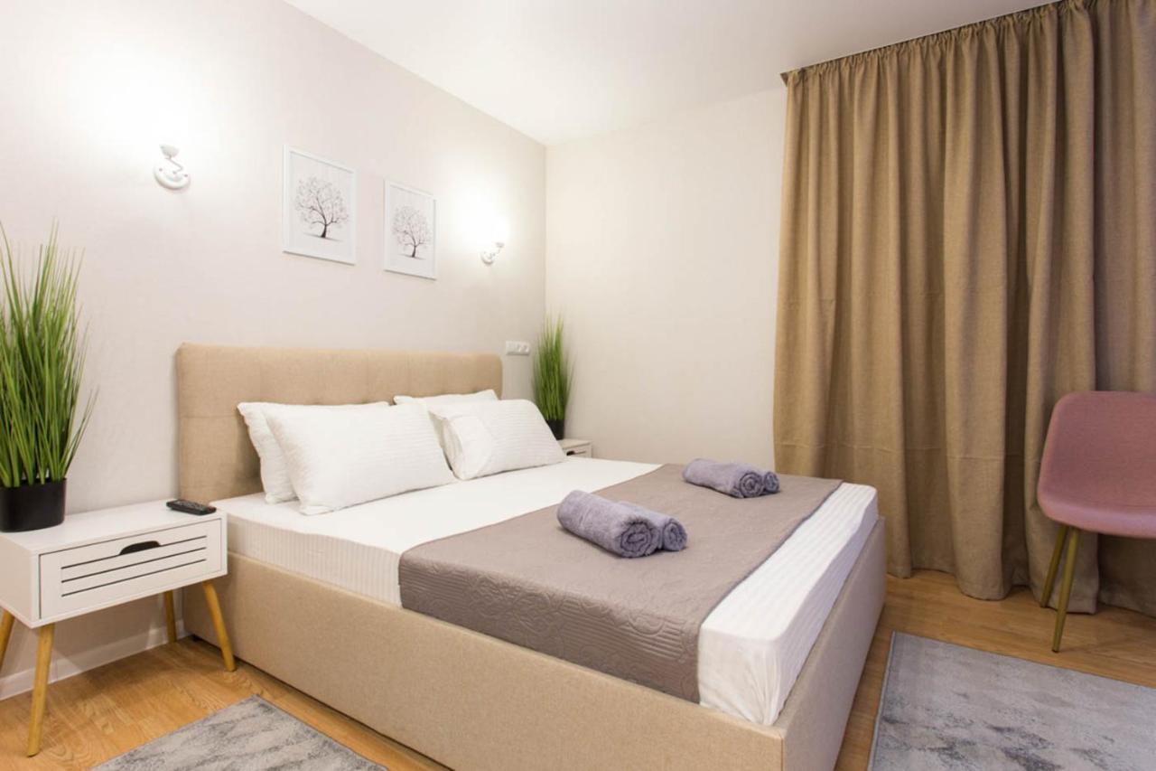 Apartment In The City Center - Gimnasiyna Naberezhna 24A-1 Charkov Exteriér fotografie