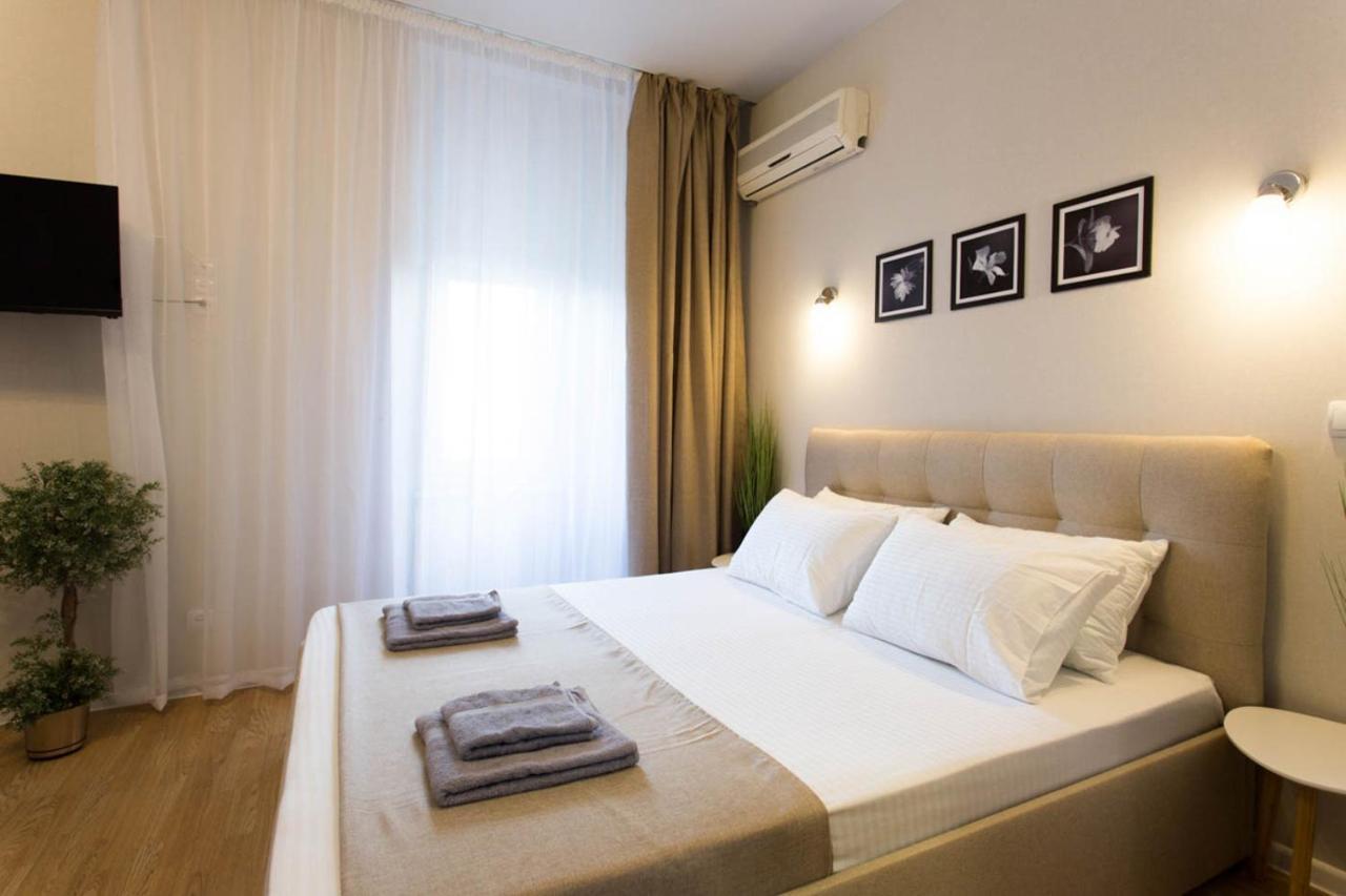 Apartment In The City Center - Gimnasiyna Naberezhna 24A-1 Charkov Exteriér fotografie