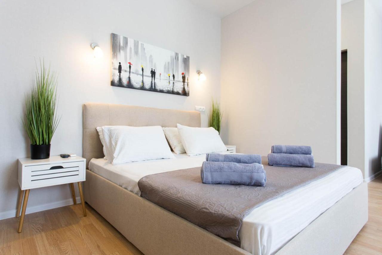 Apartment In The City Center - Gimnasiyna Naberezhna 24A-1 Charkov Exteriér fotografie