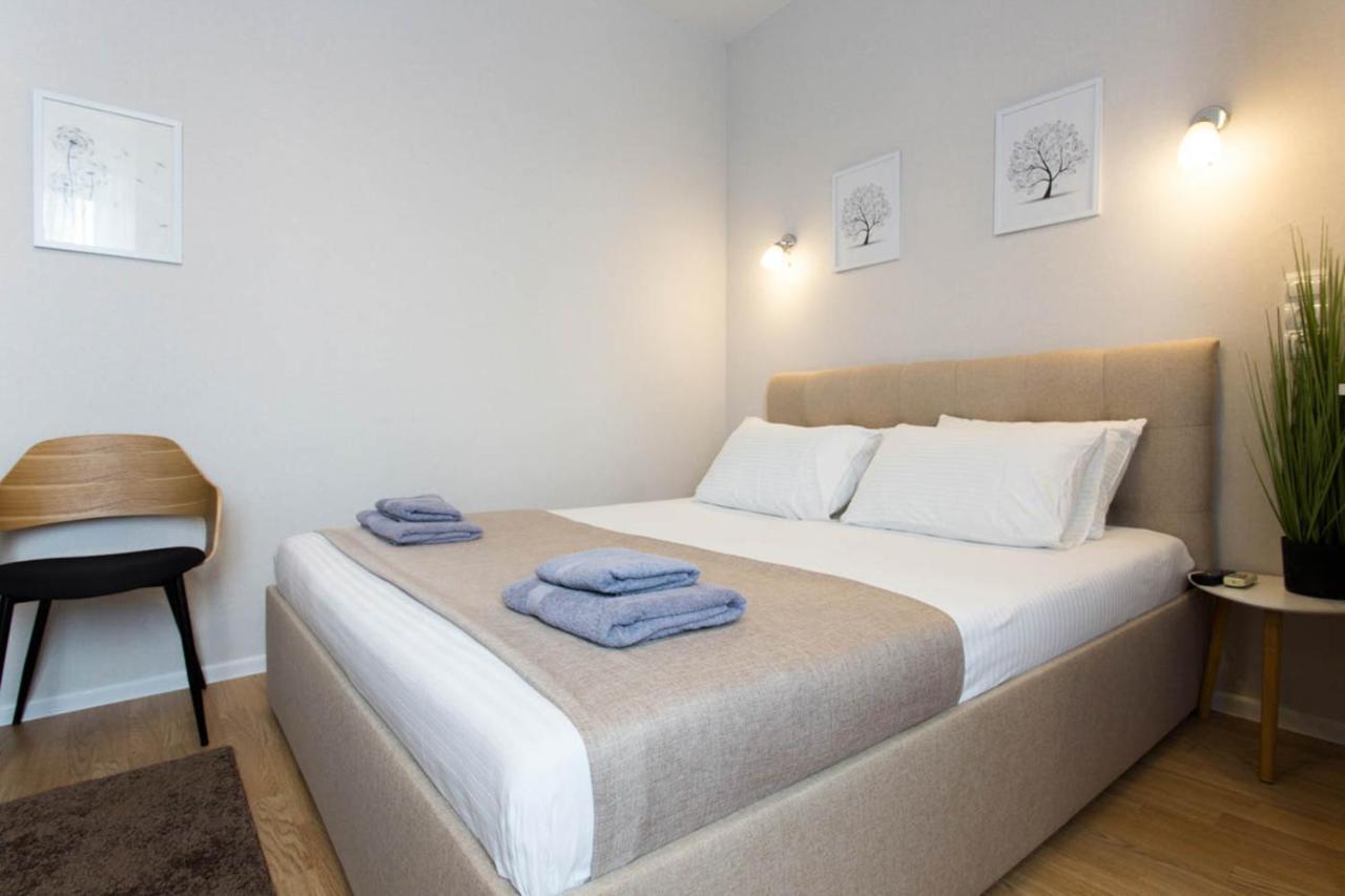 Apartment In The City Center - Gimnasiyna Naberezhna 24A-1 Charkov Exteriér fotografie