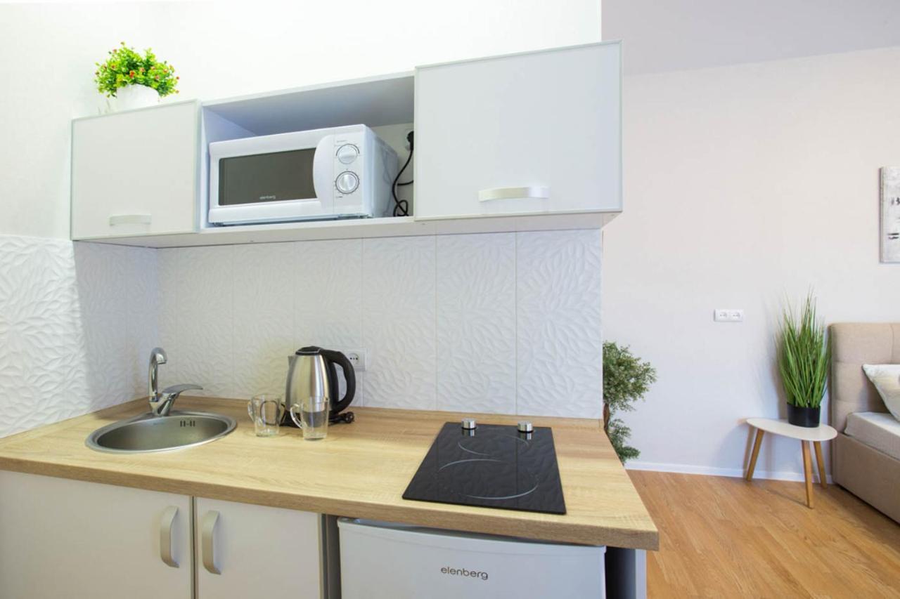 Apartment In The City Center - Gimnasiyna Naberezhna 24A-1 Charkov Exteriér fotografie