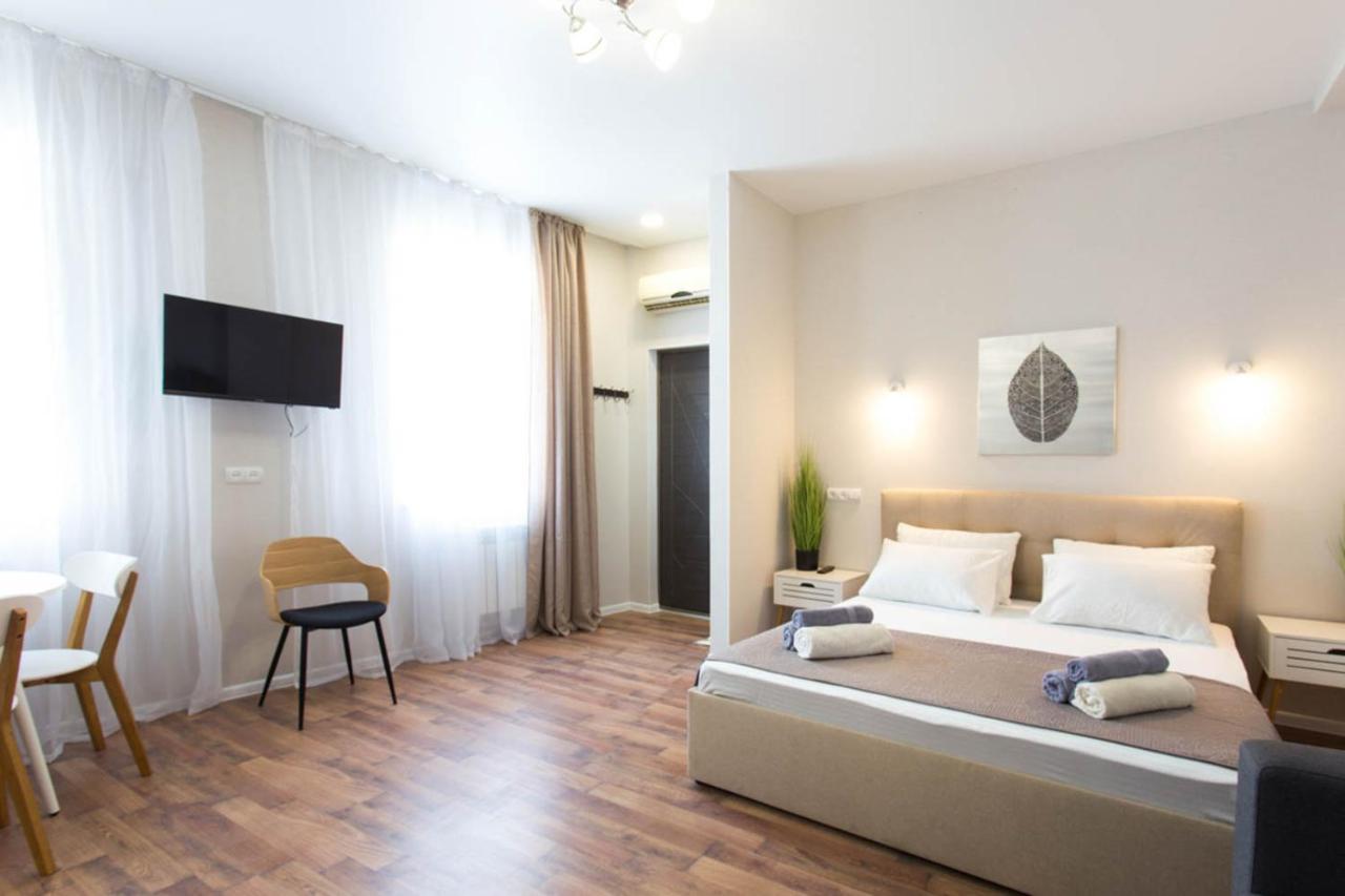 Apartment In The City Center - Gimnasiyna Naberezhna 24A-1 Charkov Exteriér fotografie