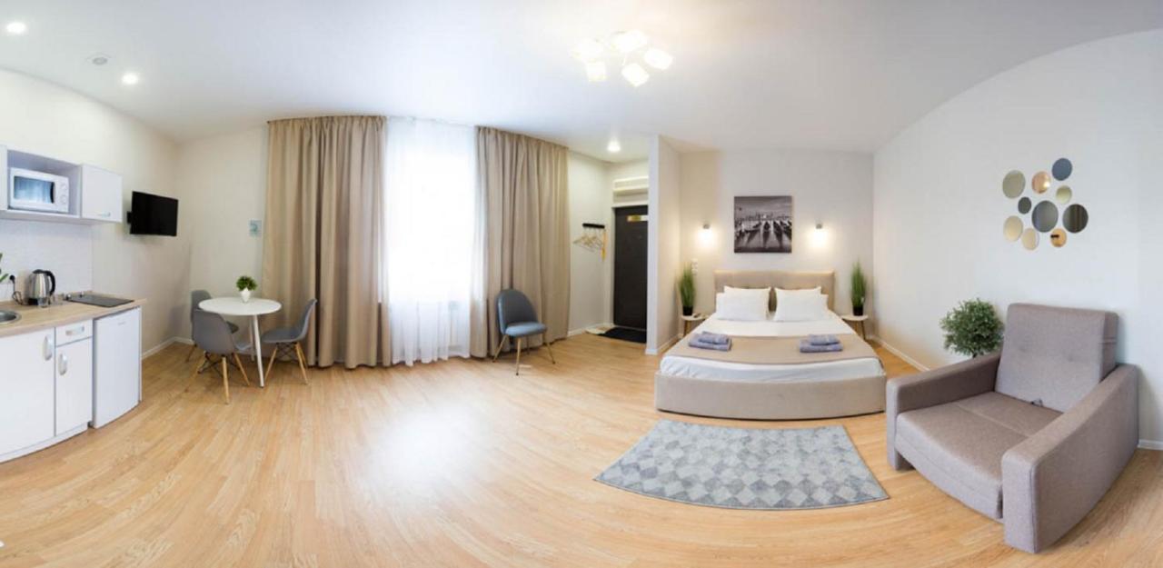Apartment In The City Center - Gimnasiyna Naberezhna 24A-1 Charkov Exteriér fotografie